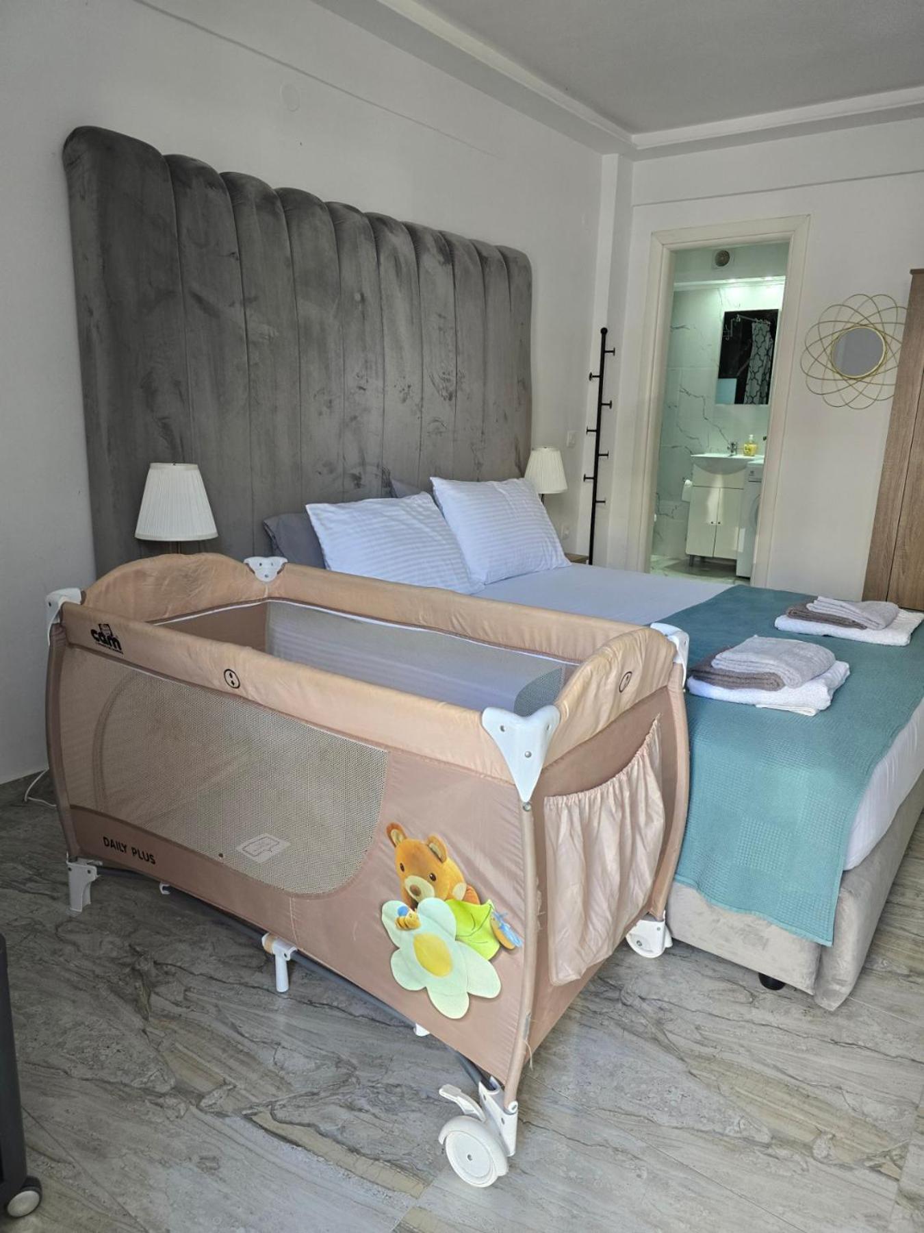 Mila Deluxe Lejlighed Peraía Eksteriør billede